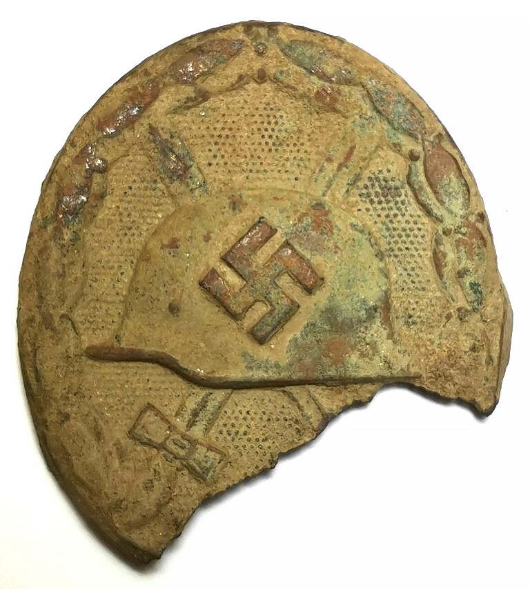 Wound badge / from Staraya Russa