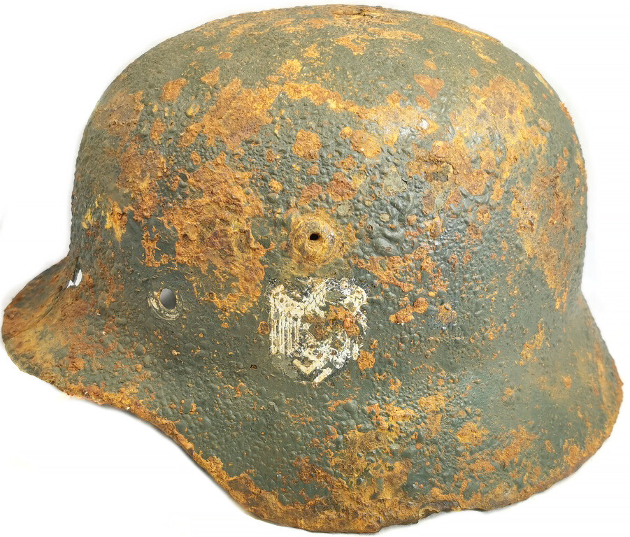 Wehrmacht helmet M35 DD / from Smolensk