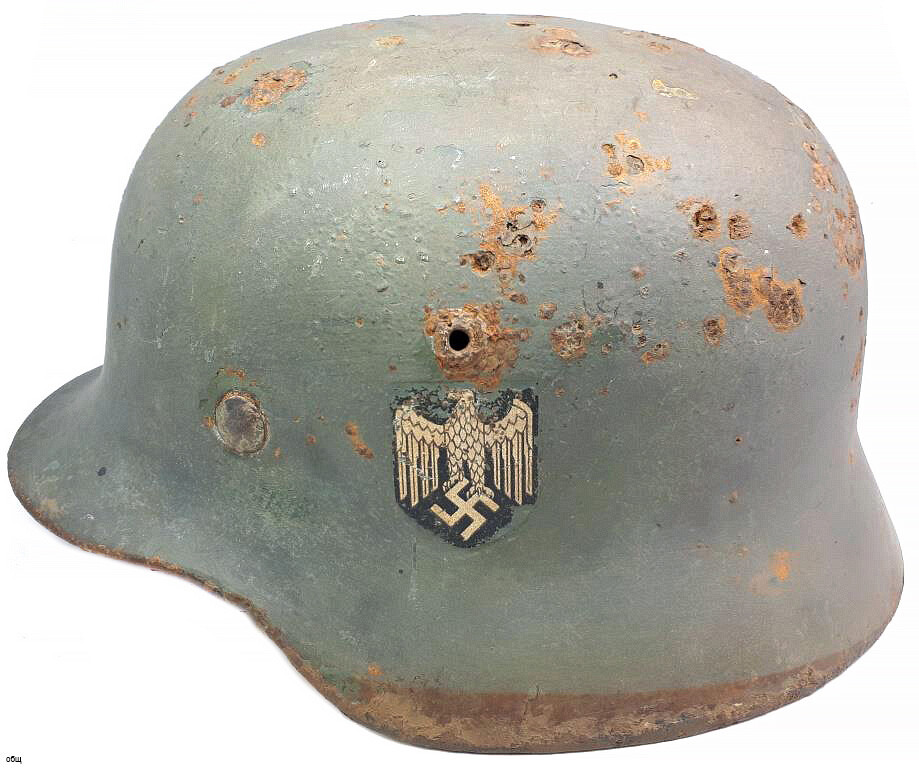 Wehrmacht helmet M35 / from Stalingrad