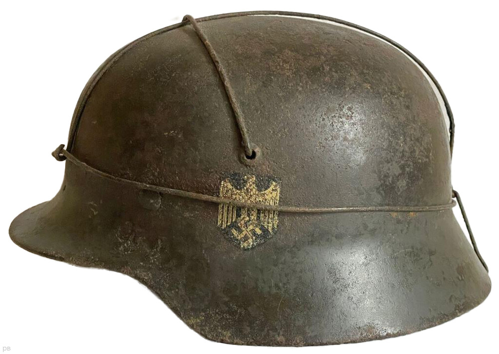 Wehrmacht helmet M35 / from Leningrad