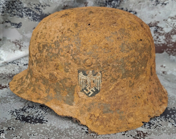 Wehrmacht helmet M42 / from Pskov