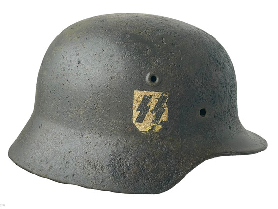 Waffen SS helmet M40 / from Kursk