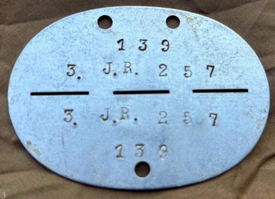 3.J.R.257 dogtag / from Newel